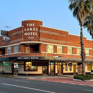 The Lakes Hotel, Rosebery